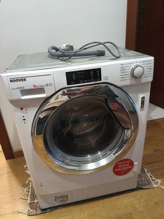 Máquina de lavar a roupa de encastre (A funcionar c/ avaria)