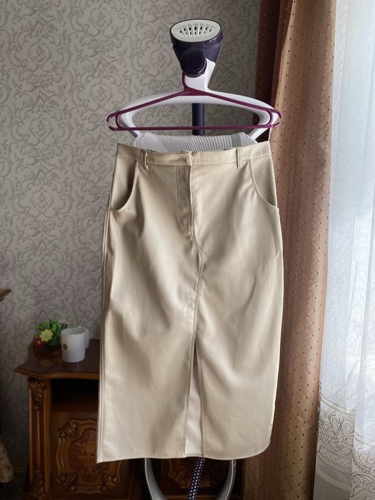 Продам женскую юбку