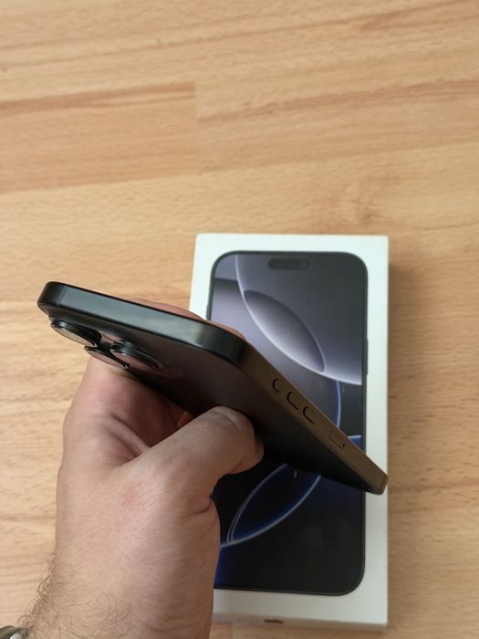 iPhone 16 Pro Max 256 GB Black Titanium
