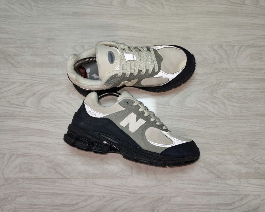 Оригінальні Кросівки  New Balance 2002R x The Basement