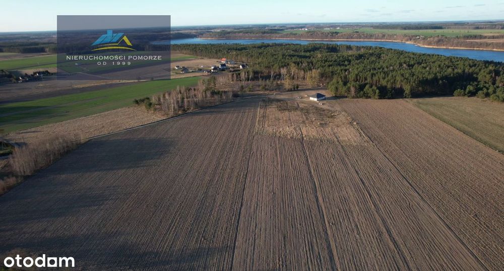 Działka budowlana 1090 m² w malowniczej wsi nad jeziorem