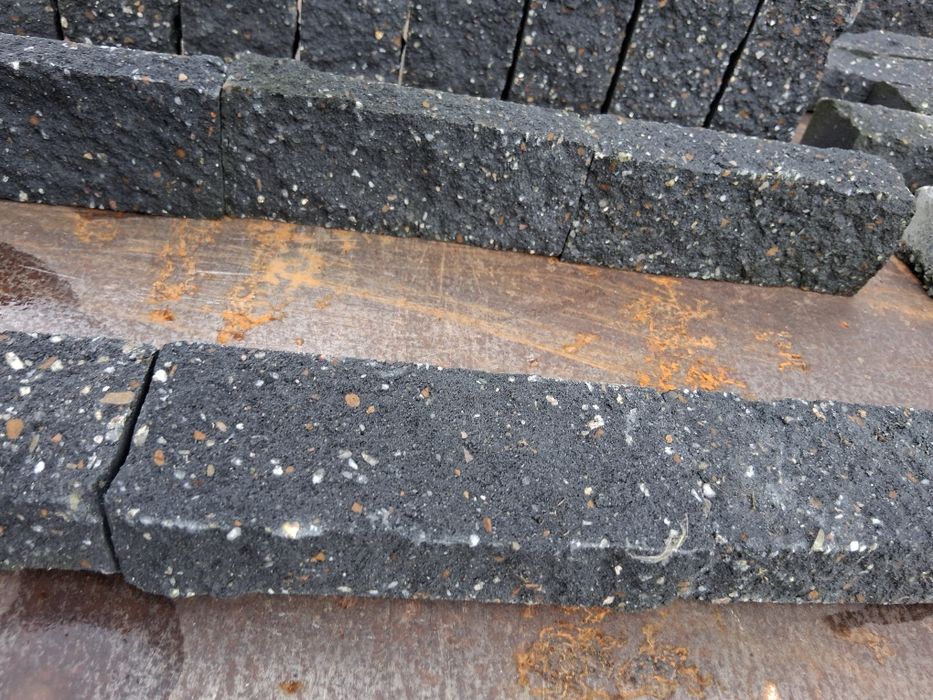 Kwietnik rabata palisada cegiełka cegła obrzeża obrzeże kostka brukowa