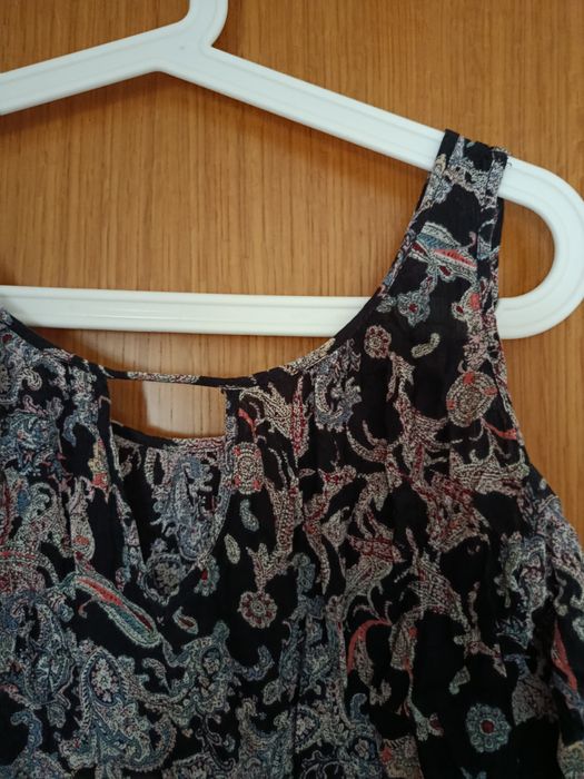 Camisola com padrão sem ombros