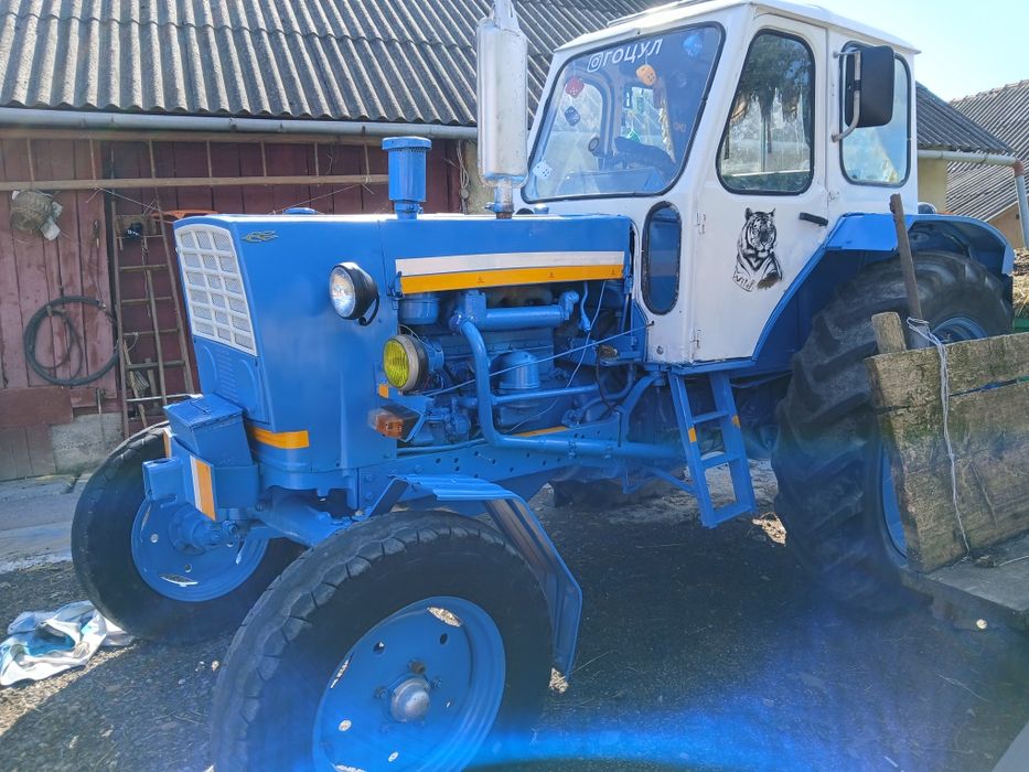 ЮМЗ 6Л в хорошому стані