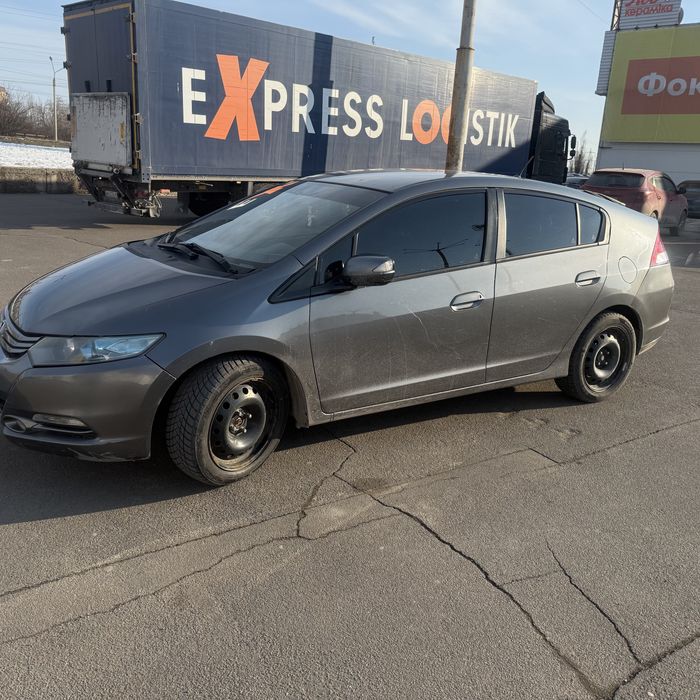 Аато Honda Insight