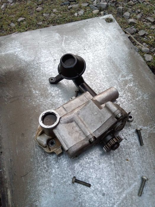 06J115106AB маслонасос