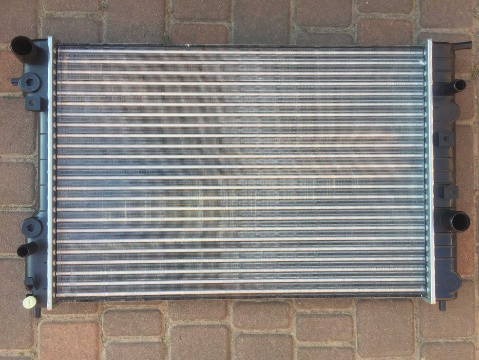Радиатор Опель Омега Б Opel Omega B 2.5 3.0