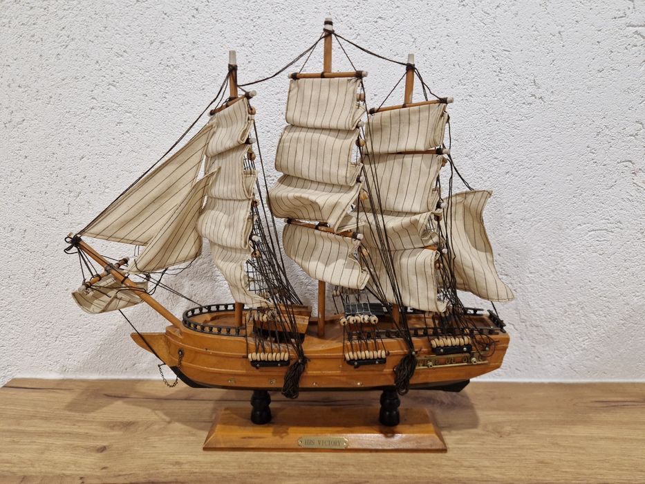 Statek HMS VICTORY / Drewniany model z USA / 20-letni / Polecam!
