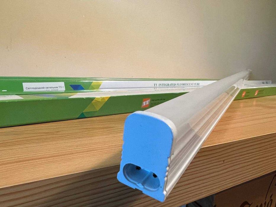 Світлодіодний світильник 102 см Т5+вимикач 16W 3000K LED 102260
