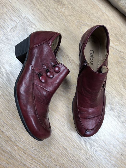 Bordowe skórzane botki na obcasie Gabor 5,5