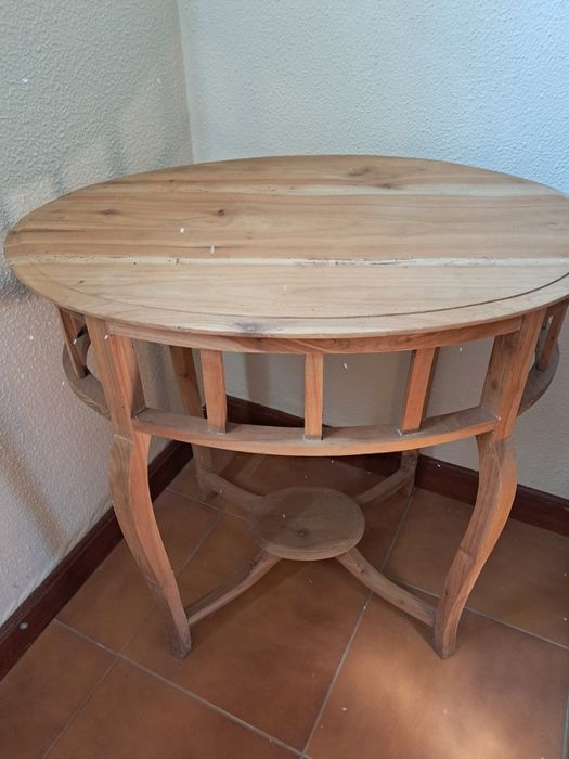 Mesa apoio oval em madeira