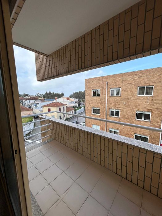 Apartamento T2 com Suite | 104 m² | Garagem | Grijó (Seixezelo)