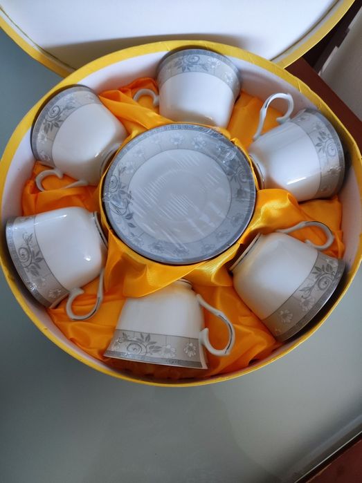 Filiżanki Yamasen Fine Porcelanie 24 gold collection