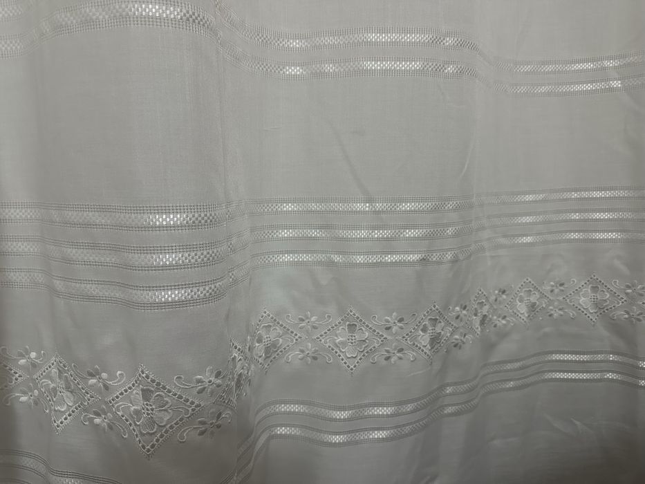 Cortinas brancas