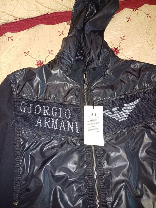 Брендова куртка Giorgio Armani