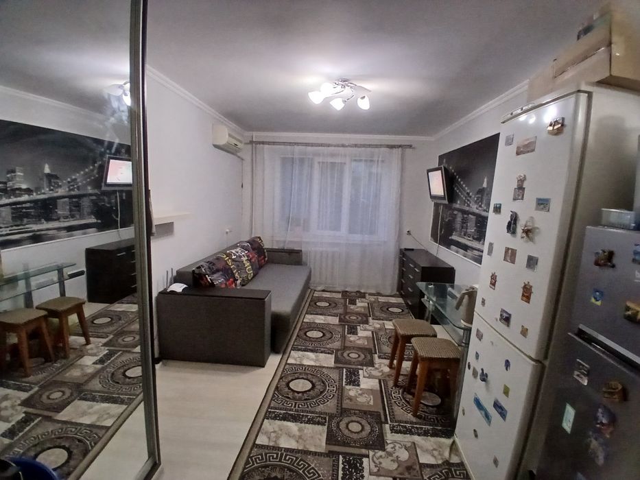 Продаж кімнати в сімейному гуртожитку від власника блочного типу Є газ