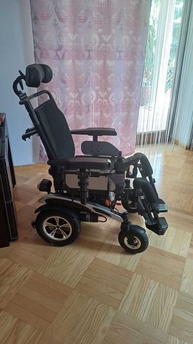 Elektryczny wózek inwalidzki Exclusive DE LUXE