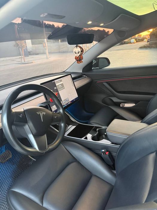 Tesla model 3 long  range dual motor