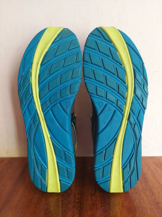 Кроссовки бігові трейлові фірми Pearl izumi Trail N2 оригінал 

Розмір