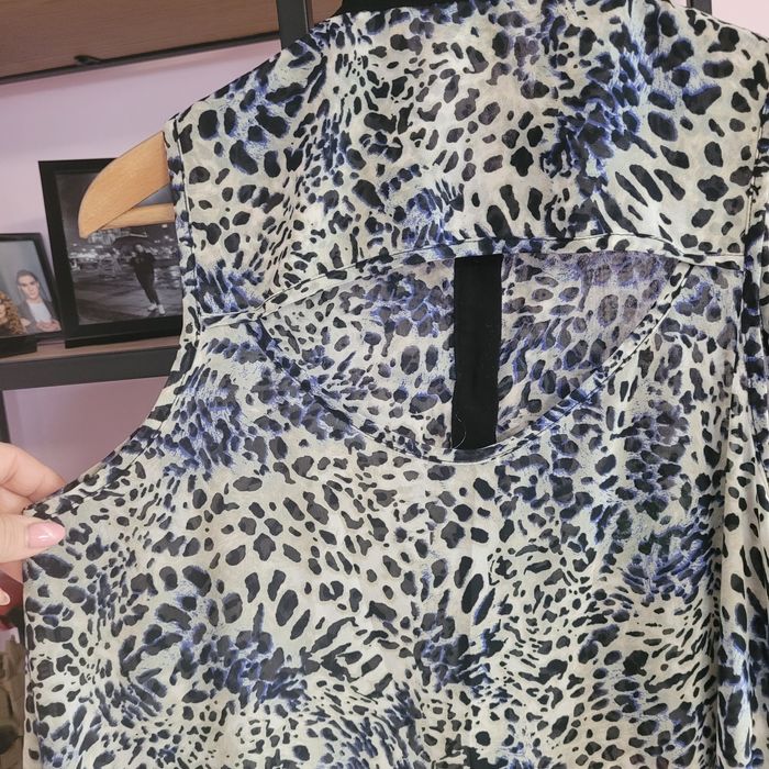 Damska bluzka bez rękawów