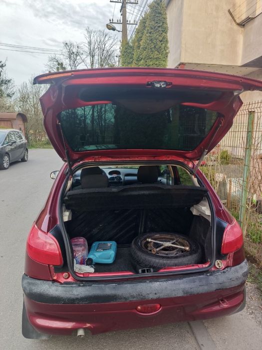 Авто Peugeot 206