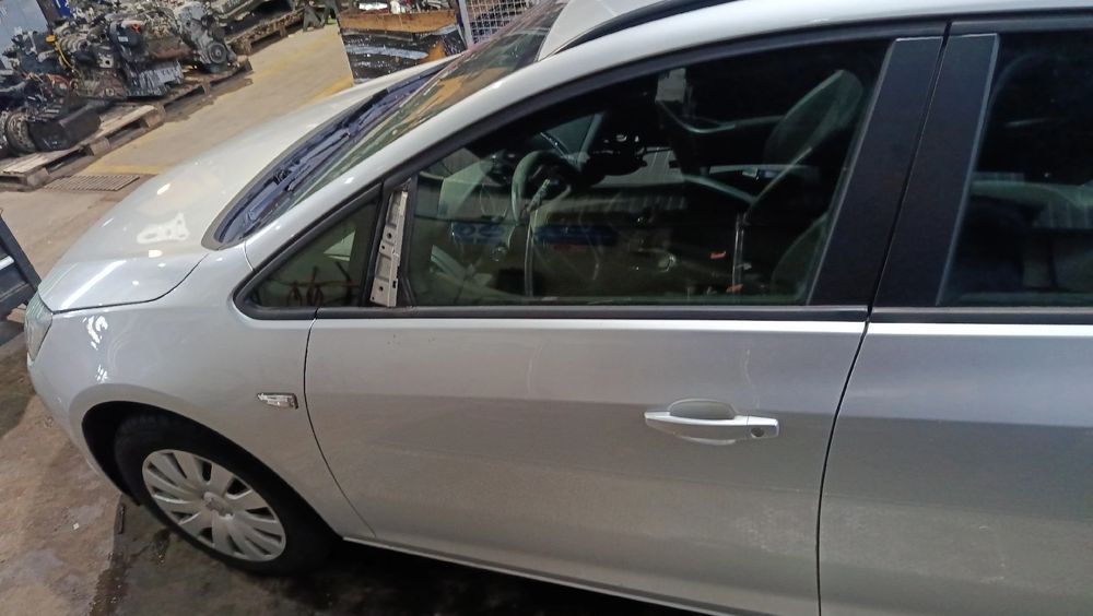 Porta frente esquerda OPEL Astra J