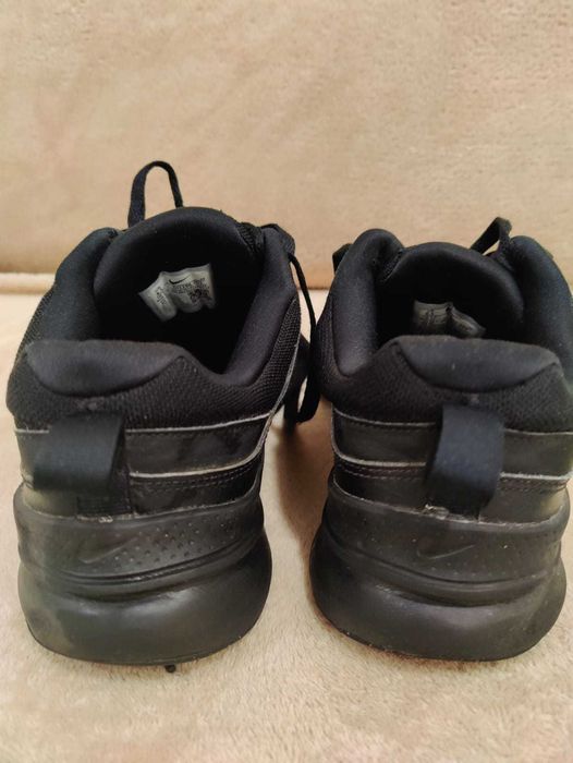 Nike Defy All Day  em estado praticamente novo, tam. 42