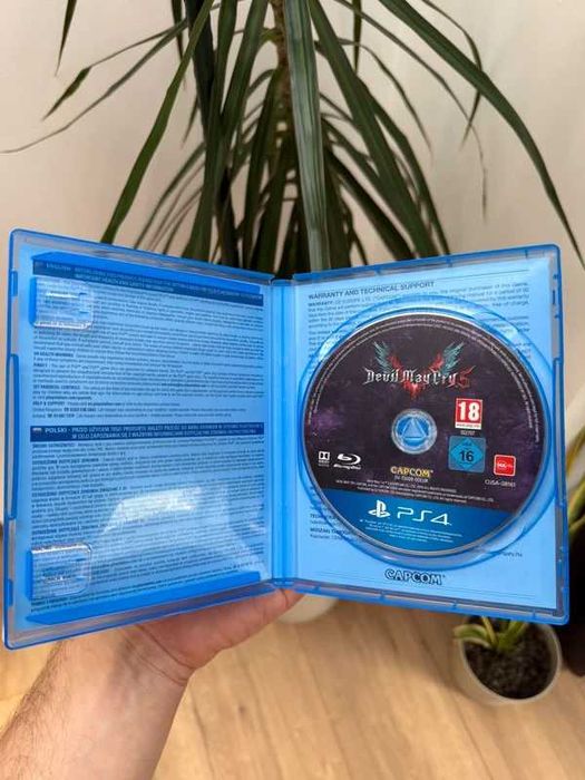 gra ps4 Devil may cry 5