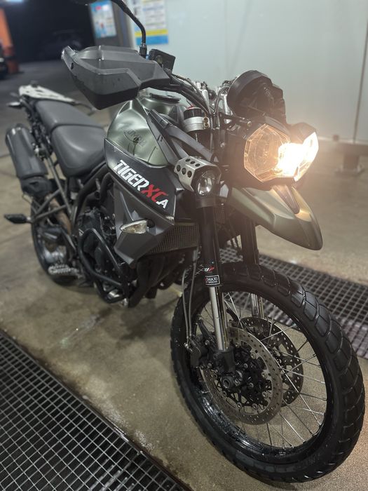 Triumph Tiger 800 xca