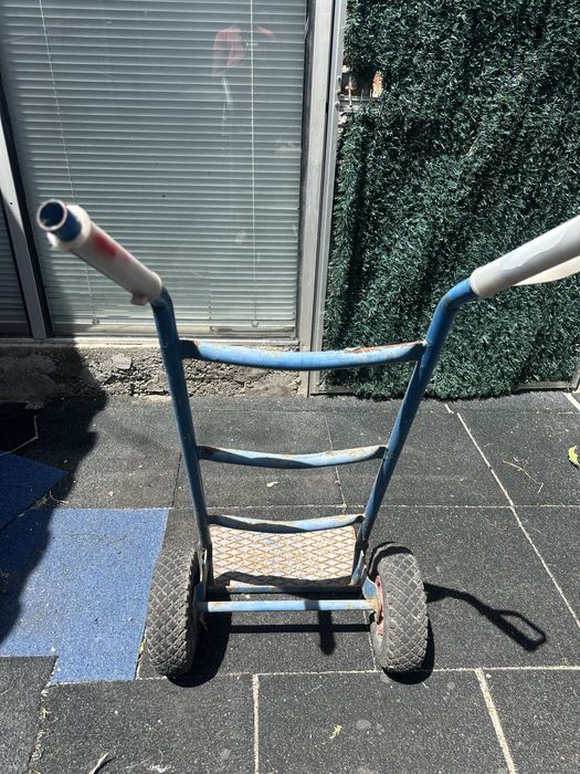 Carrinho  de transporte