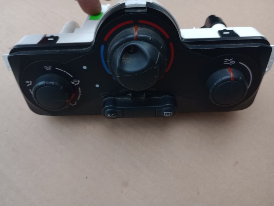 Renault Clio 3 lll Modus panel nawiewu klimatyzacji