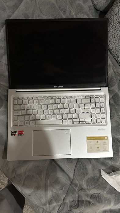 ASUS vivobook como novo