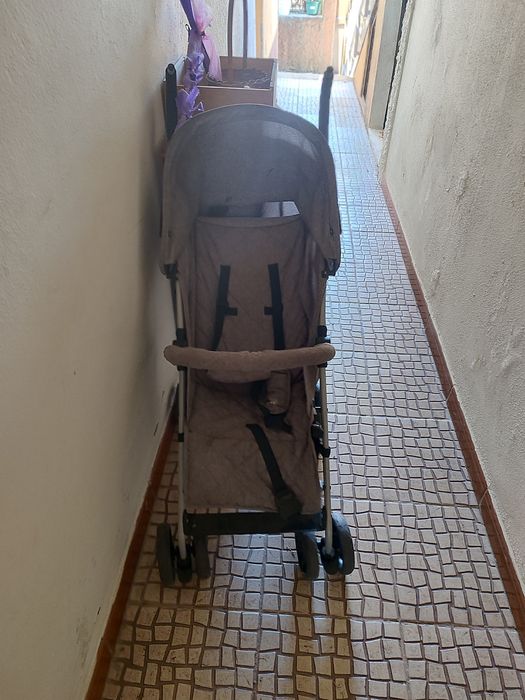 Vendo carinho de passeio