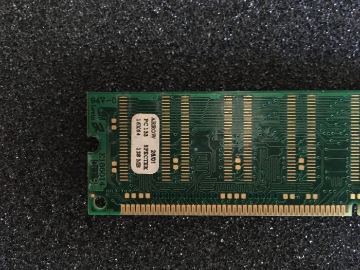 RAM Memory - 128MB PC133 SDRAM442710124921497602