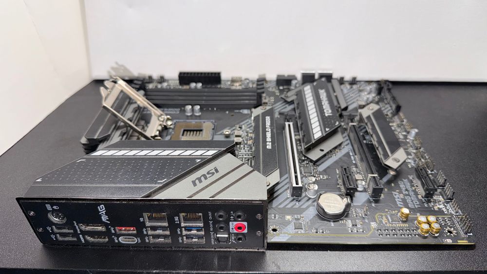 MSI MAG Z490 Tomahawk LGA1200 Intel