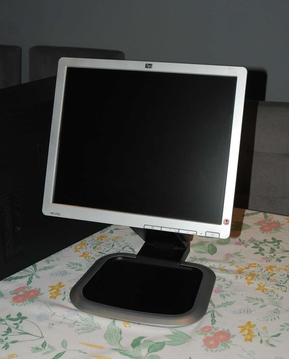 Monitor HP 17" LCD * super statyw * Hewlett-Packard * RETRO