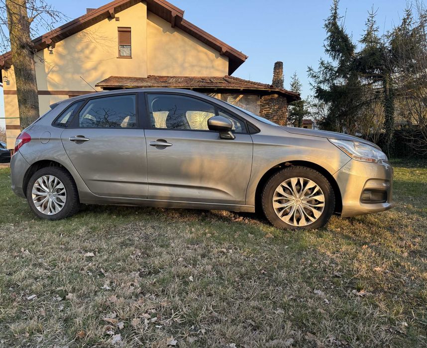 samochód Citroen C4