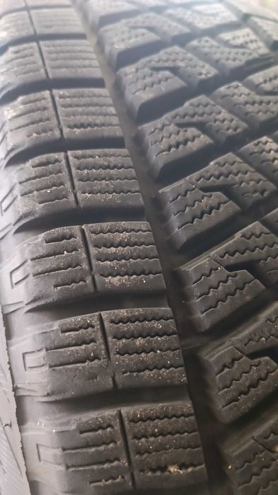 Продам комплект 4 колеса М + S з дисками