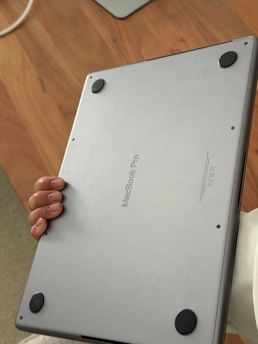 MacBook Pro 14” M2 Max 2023 — 32GB / 2TB