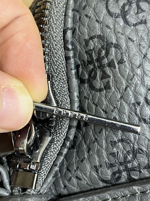 Guess HM6606 чоловіча сумка для ноутбука та паперів