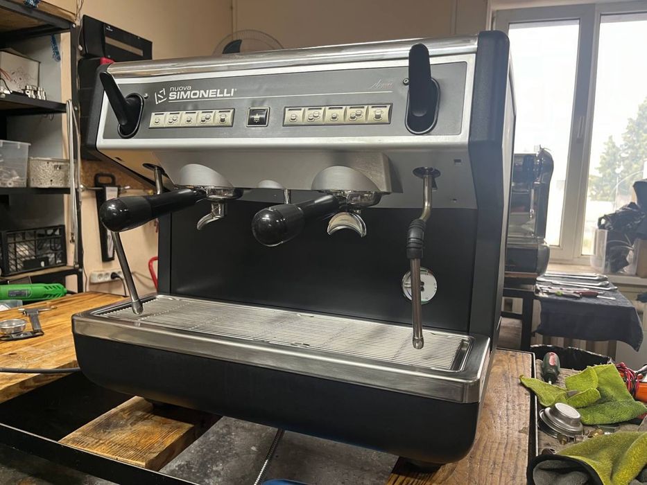 Кавова машина Nuova Simonelli
