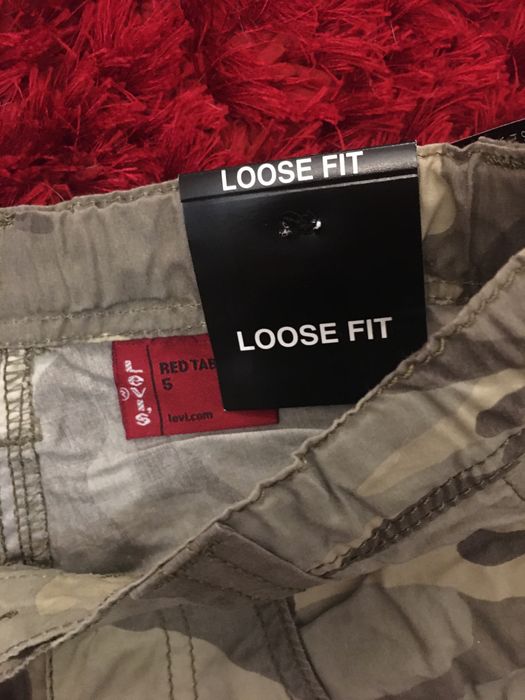 [NOVAS] Levi’s calças e calçoes camuflado Levis criança