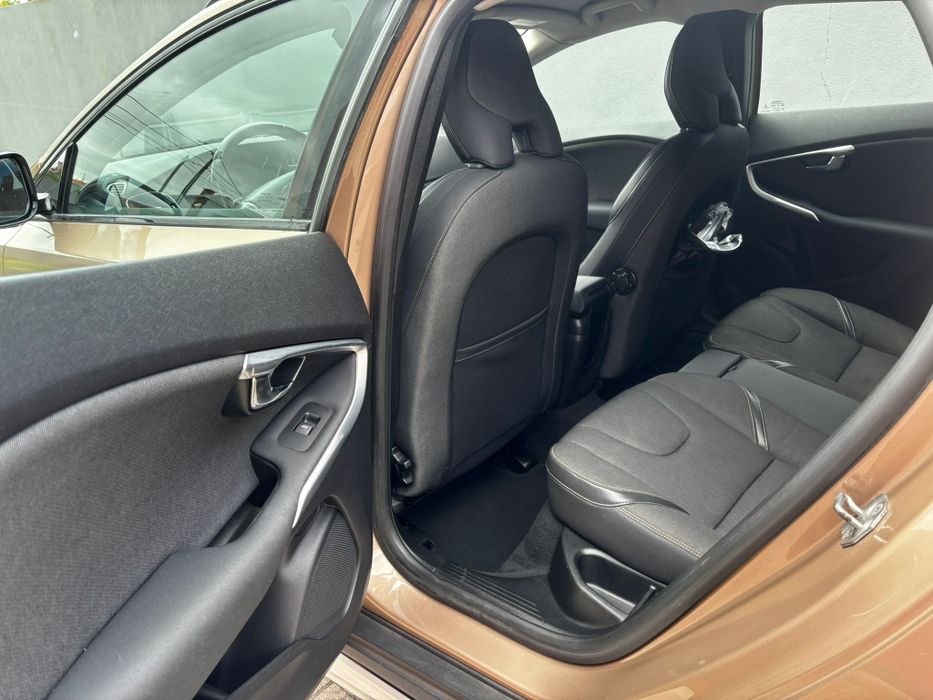 Volvo v40 D2 Cross Country