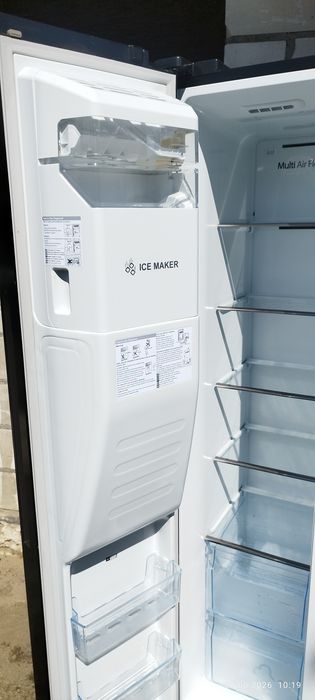 Lodówka Hisense RS694N4GBE