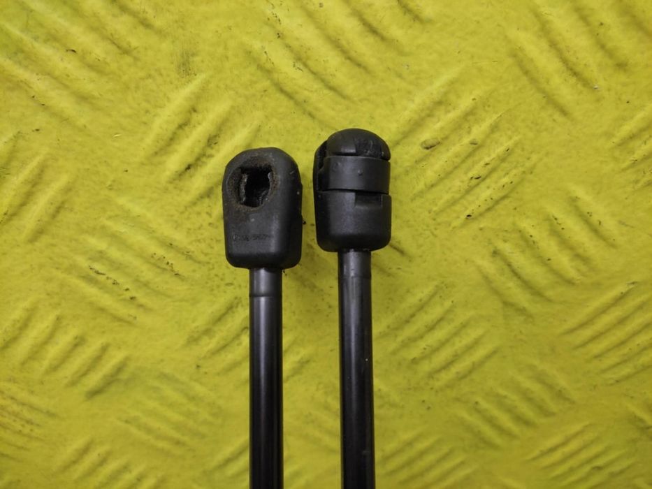 opel astra h hb siłowniki klapy tył