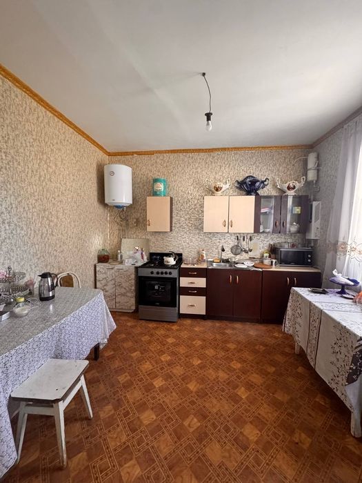 Продам великий будинок на пос. Будівельників. Сертифікат! V. M.