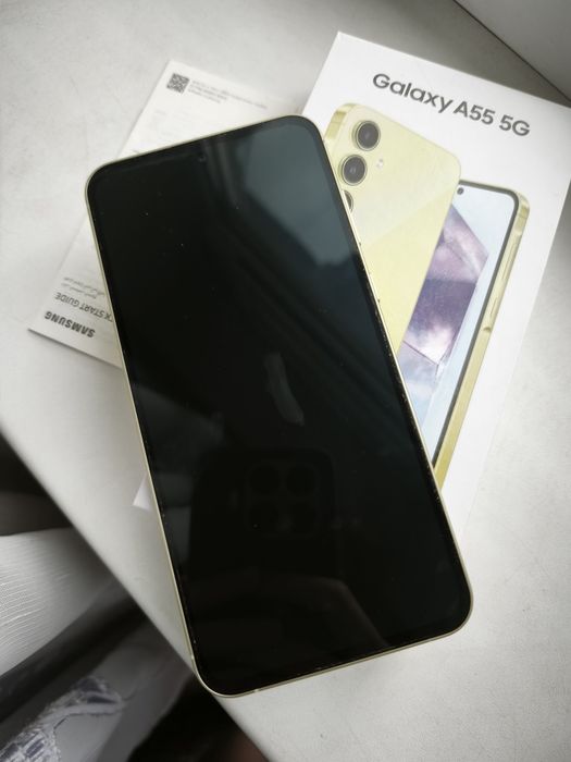 Смартфон Samsung Galaxy A55 5G 8/256GB в гарному лимонному відтінку