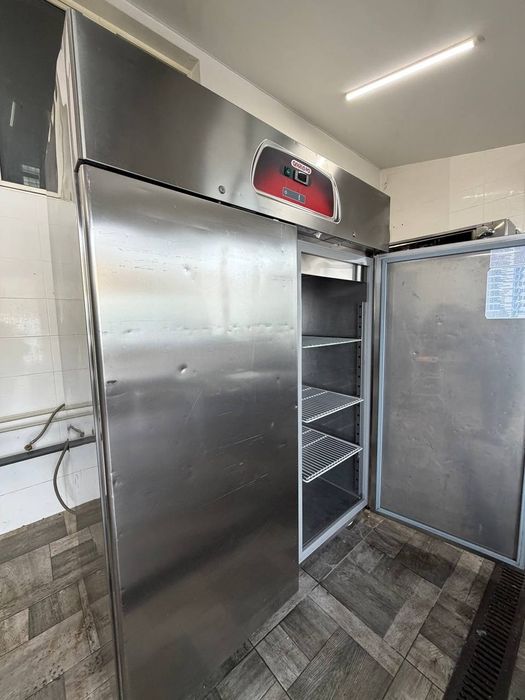 Холодильна шафа 1400 л Angelo Po Італія