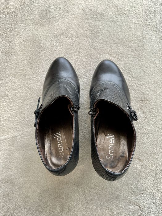 Botins pretos em pele, tamanho 38 (ótimo estado)