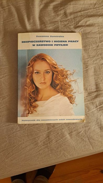 Bezpieczeństwo i higiena pracy w zawodzie fryzjer - Zuzanna Sumirska